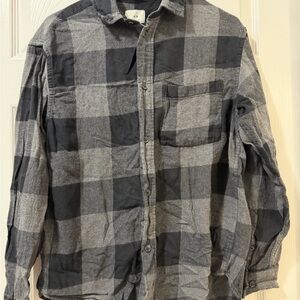 H&M Buffalo Plaid Button-Down Shirt in Charcoal and Onyx